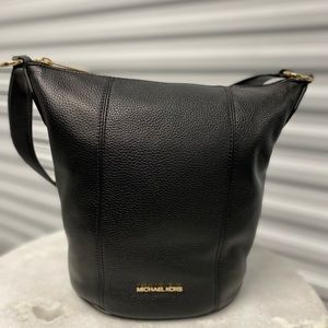 NWT Michael Michael Kors bag 35TOGOKM8L